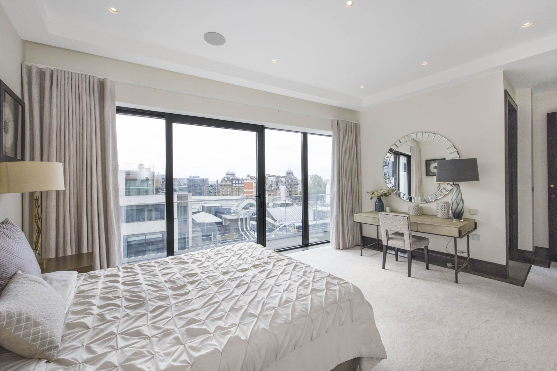Vauxhall Bridge Road, Victoria, SW1V, Image 6