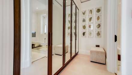 Prince Of Wales Terrace, Kensington, Image 11