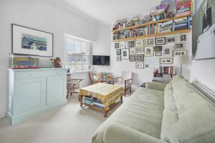 St George`s Drive, London, SW1V