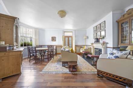 Charlwood Street, London, SW1V, Image 1