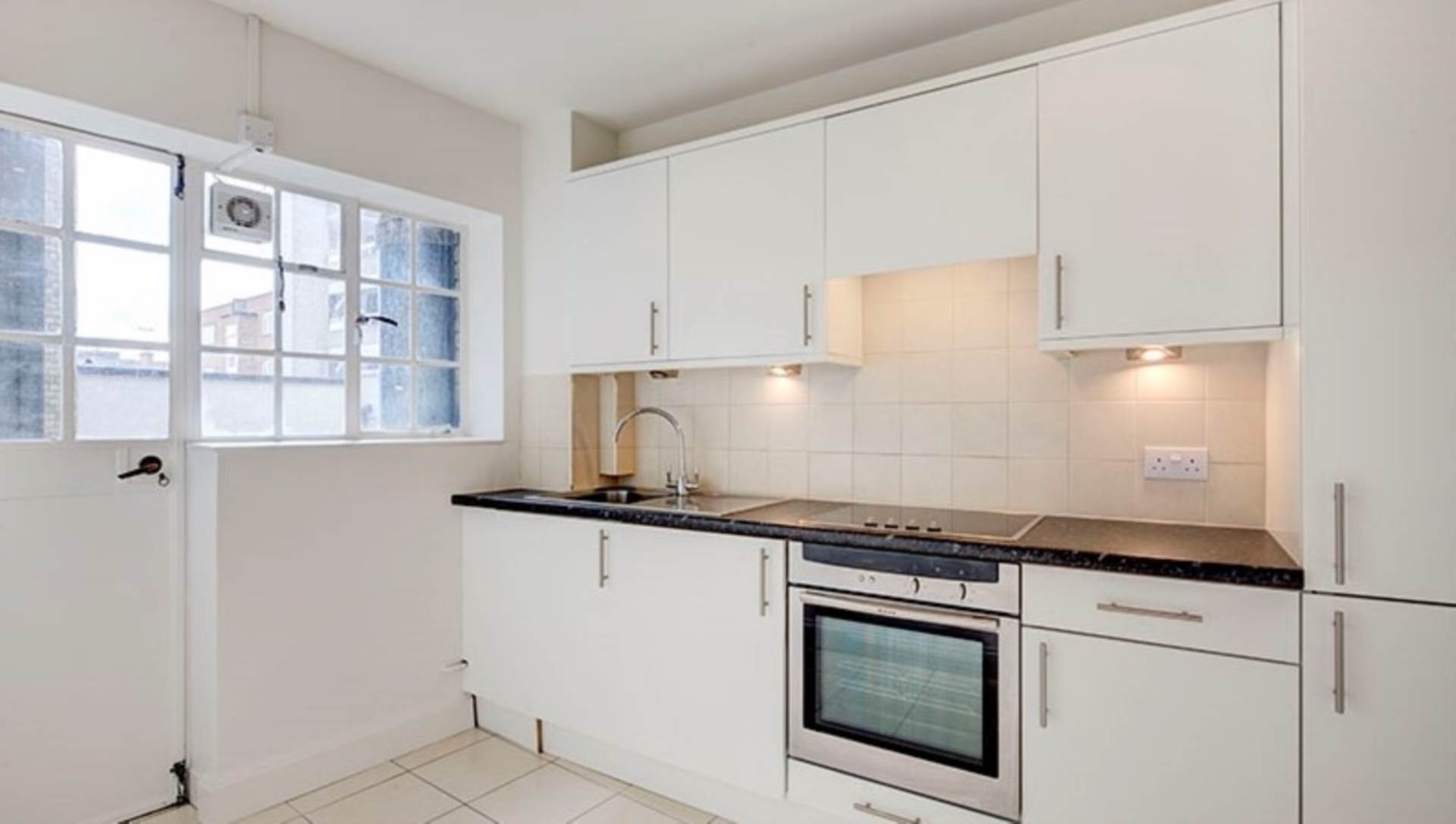 Fulham Road, Chelsea, Image 2