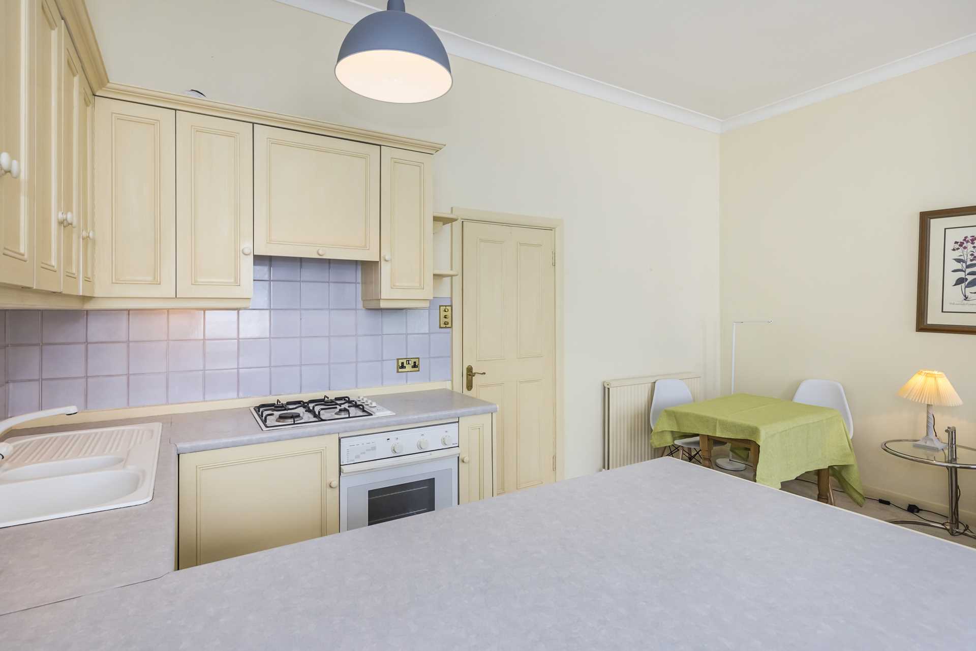 Gloucester Street, Pimlico, SW1V, Image 10