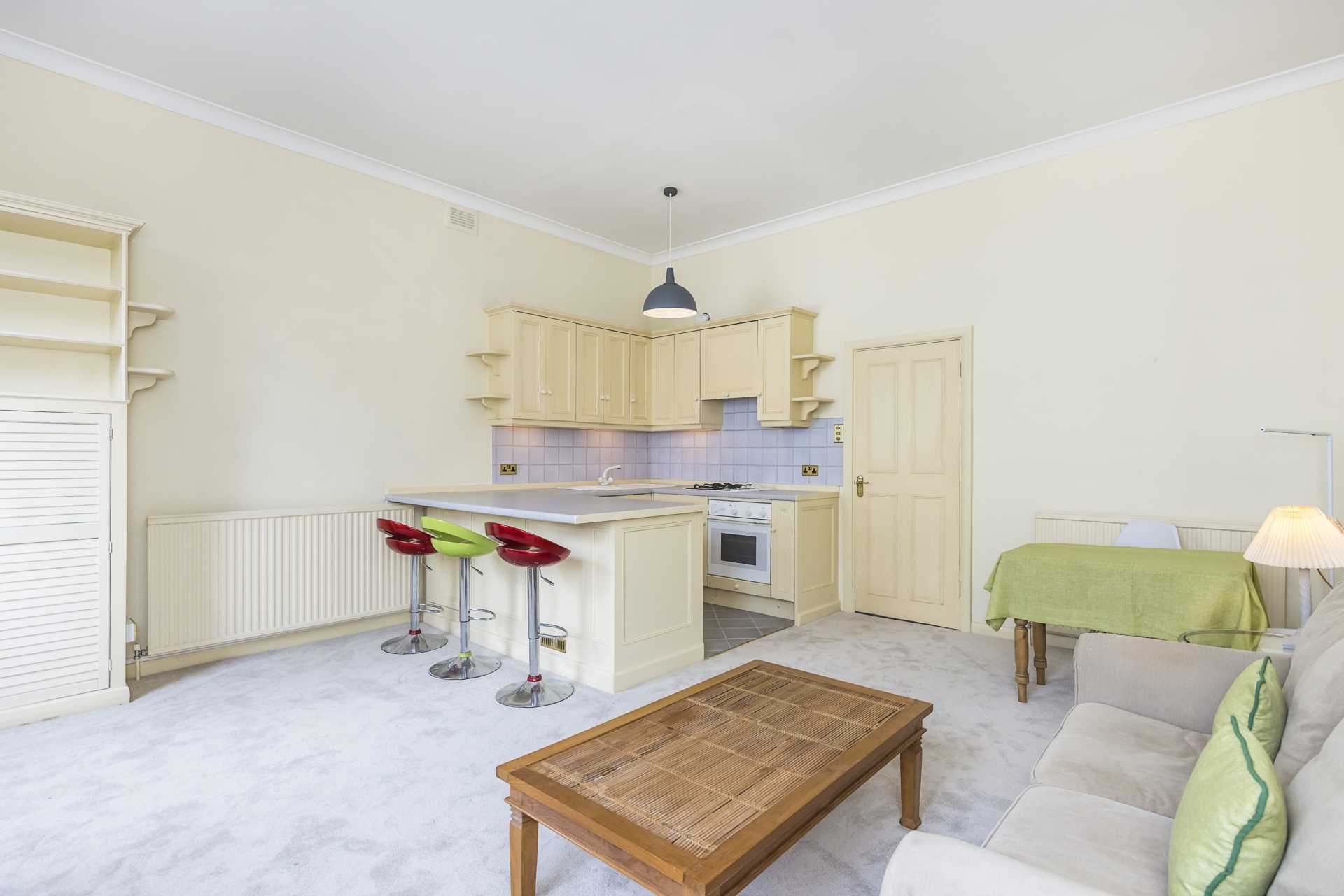 Gloucester Street, Pimlico, SW1V, Image 7