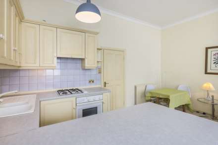 Gloucester Street, Pimlico, SW1V, Image 10