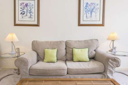 Gloucester Street, Pimlico, SW1V, Image 11