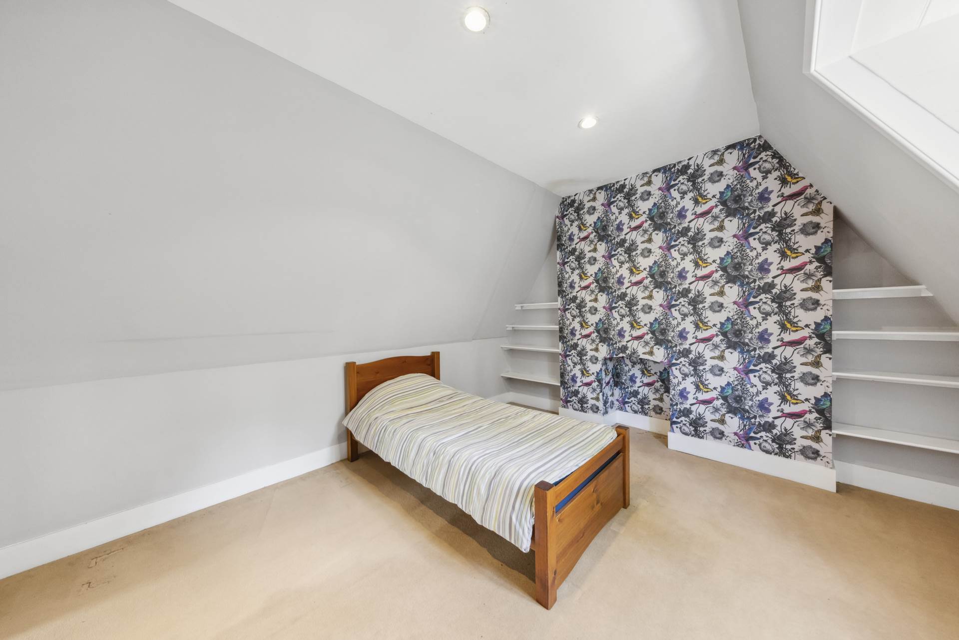 Hopewell House, Edenbridge, TN8, Image 31
