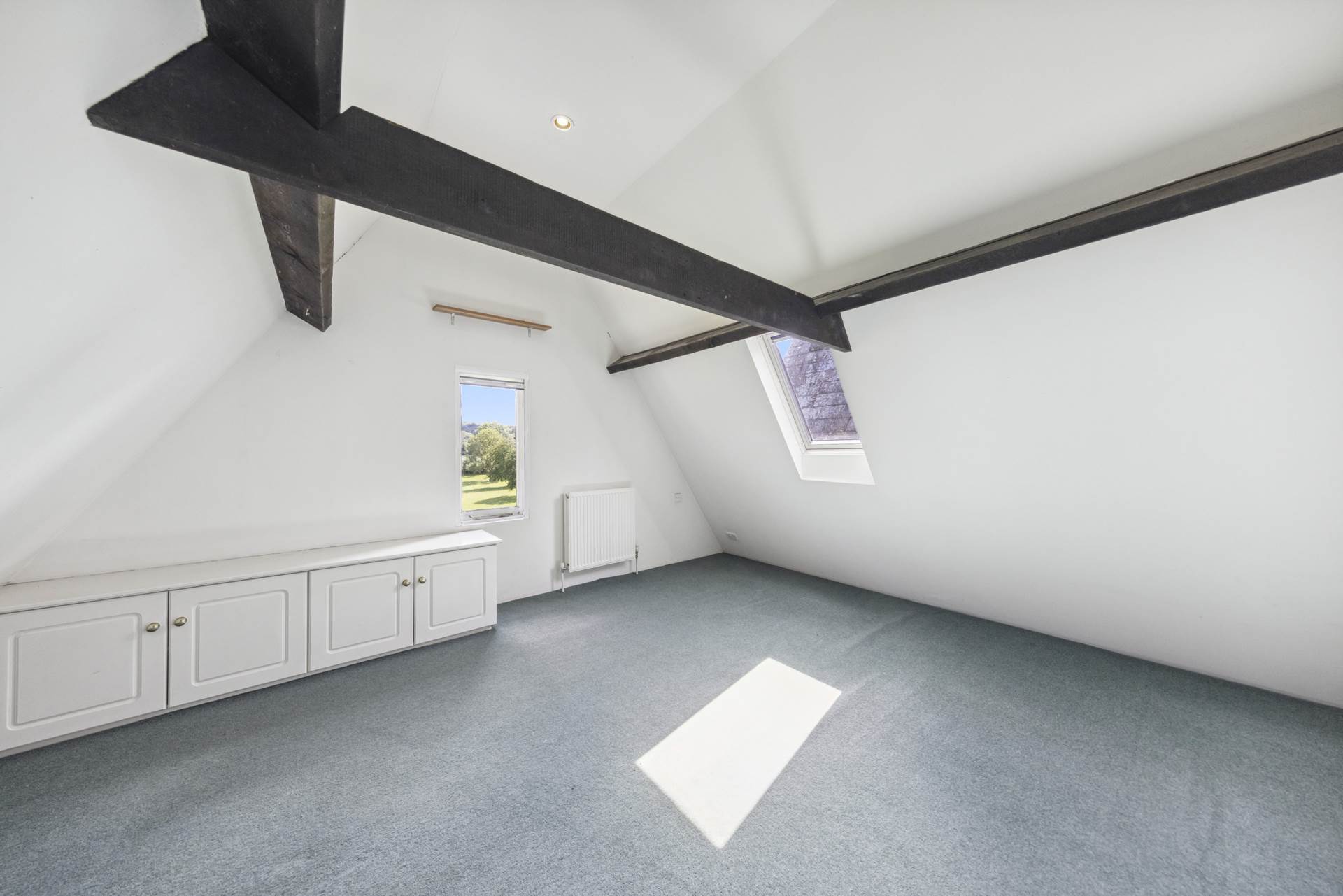 Hopewell House, Edenbridge, TN8, Image 34