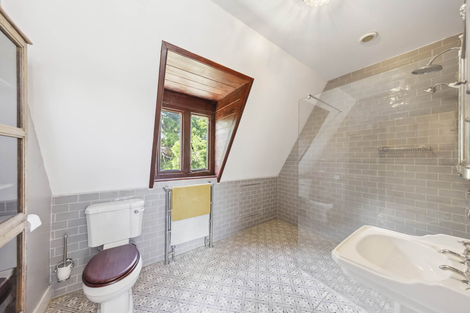 Hopewell House, Edenbridge, TN8, Image 36