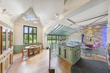 Hopewell House, Edenbridge, TN8, Image 12