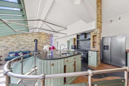 Hopewell House, Edenbridge, TN8, Image 13