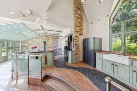 Hopewell House, Edenbridge, TN8, Image 14