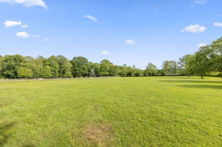 Hopewell House, Edenbridge, TN8, Image 54