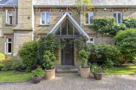Hopewell House, Edenbridge, TN8, Image 61