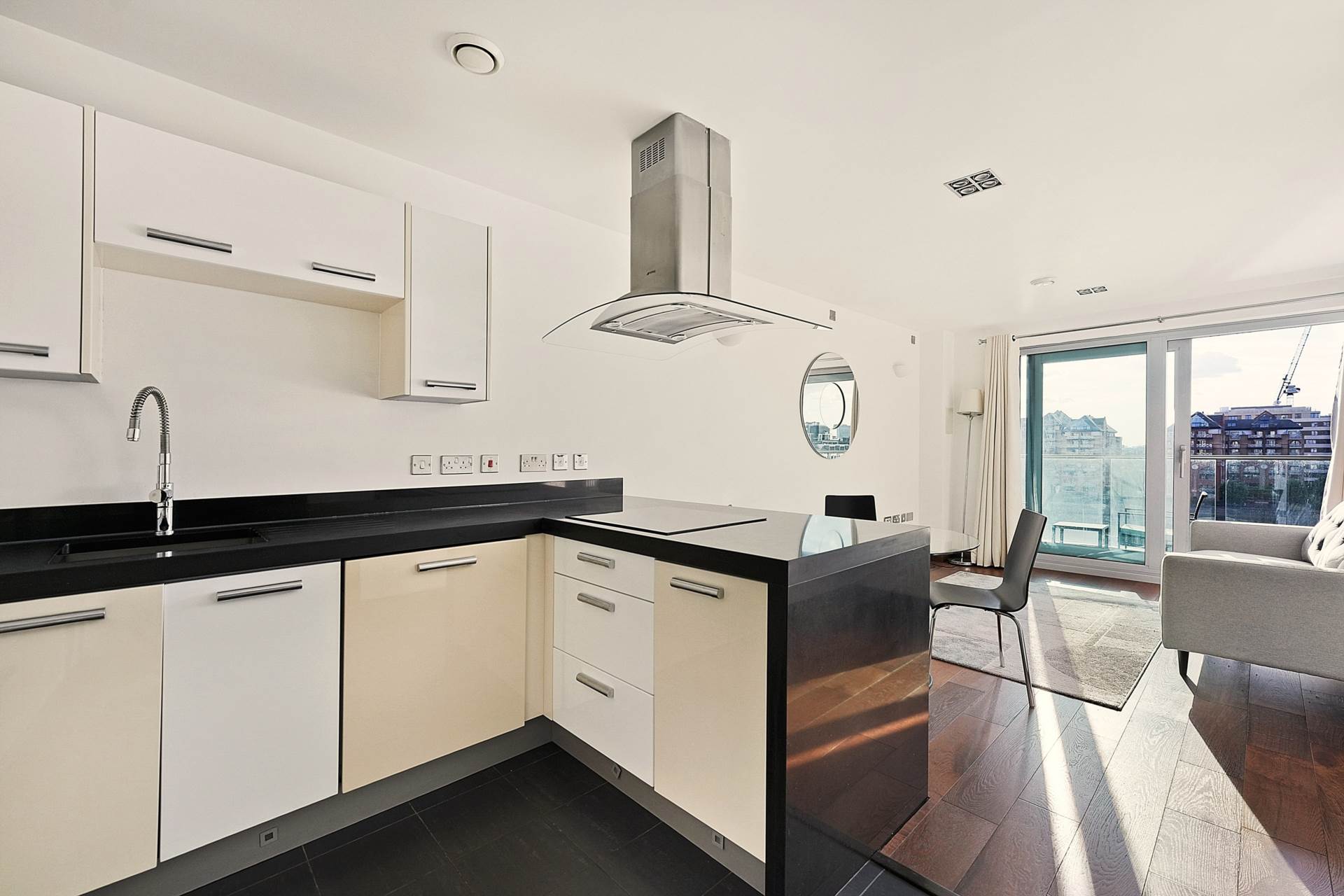 Bridges Court Road, Battersea, SW11, Image 1