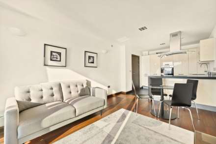 Bridges Court Road, Battersea, SW11, Image 3