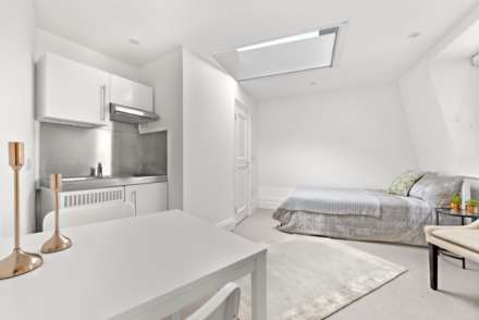 Warwick Square, London, SW1V