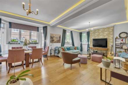 Pembroke Road, Holland Park, W8, Image 1