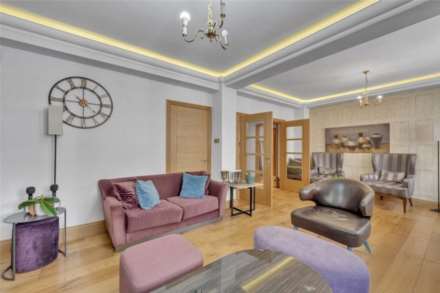 Pembroke Road, Holland Park, W8, Image 2