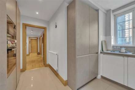 Pembroke Road, Holland Park, W8, Image 3