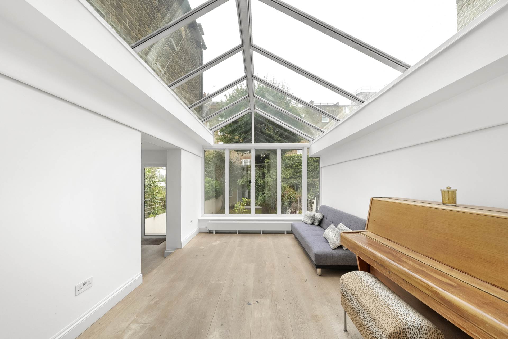 Earls Court Gardens, Earl's Court, SW5, Image 18