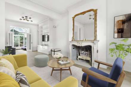 5 Bedroom House, Earls Court Gardens, Earl`s Court, SW5
