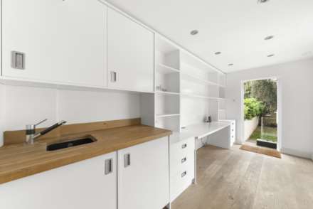 Earls Court Gardens, Earl's Court, SW5, Image 19