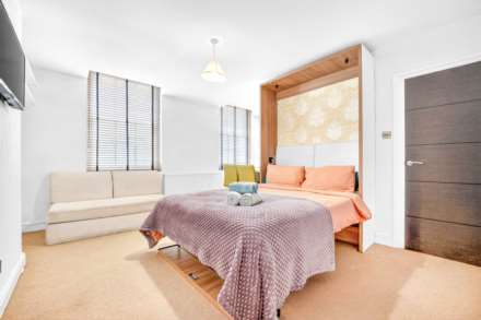 Cambridge Street, London, SW1V, Image 2