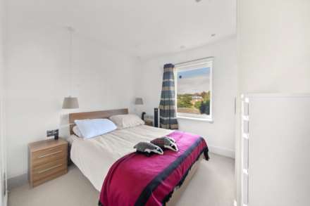 Tiltman Place, London, Image 4