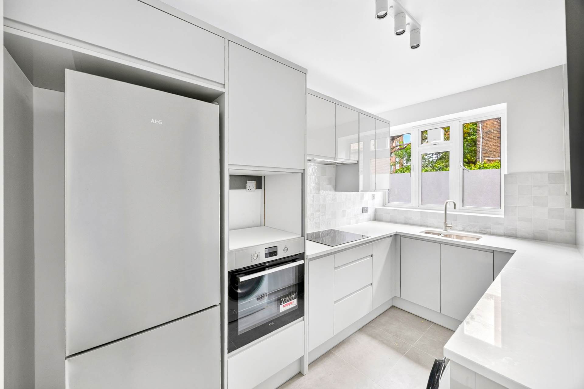 Old Brompton Road, West Brompton, SW5, Image 16
