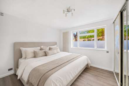 Old Brompton Road, West Brompton, SW5, Image 11