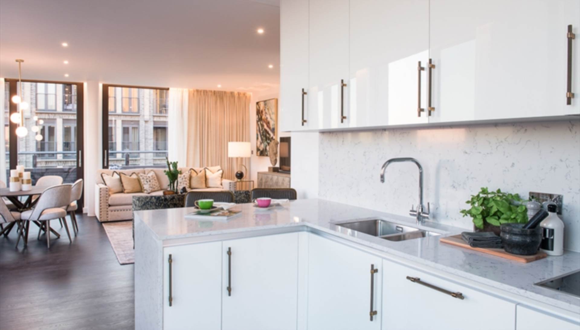 Thornes House, Battersea, SW11, Image 2