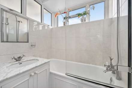 Churchill Gardens, London, SW1V, Image 13