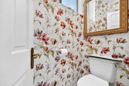 Churchill Gardens, London, SW1V, Image 15