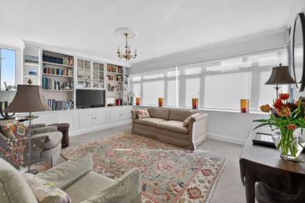 Churchill Gardens, London, SW1V, Image 5