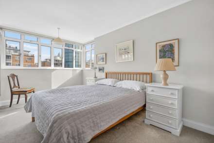 Churchill Gardens, London, SW1V, Image 7