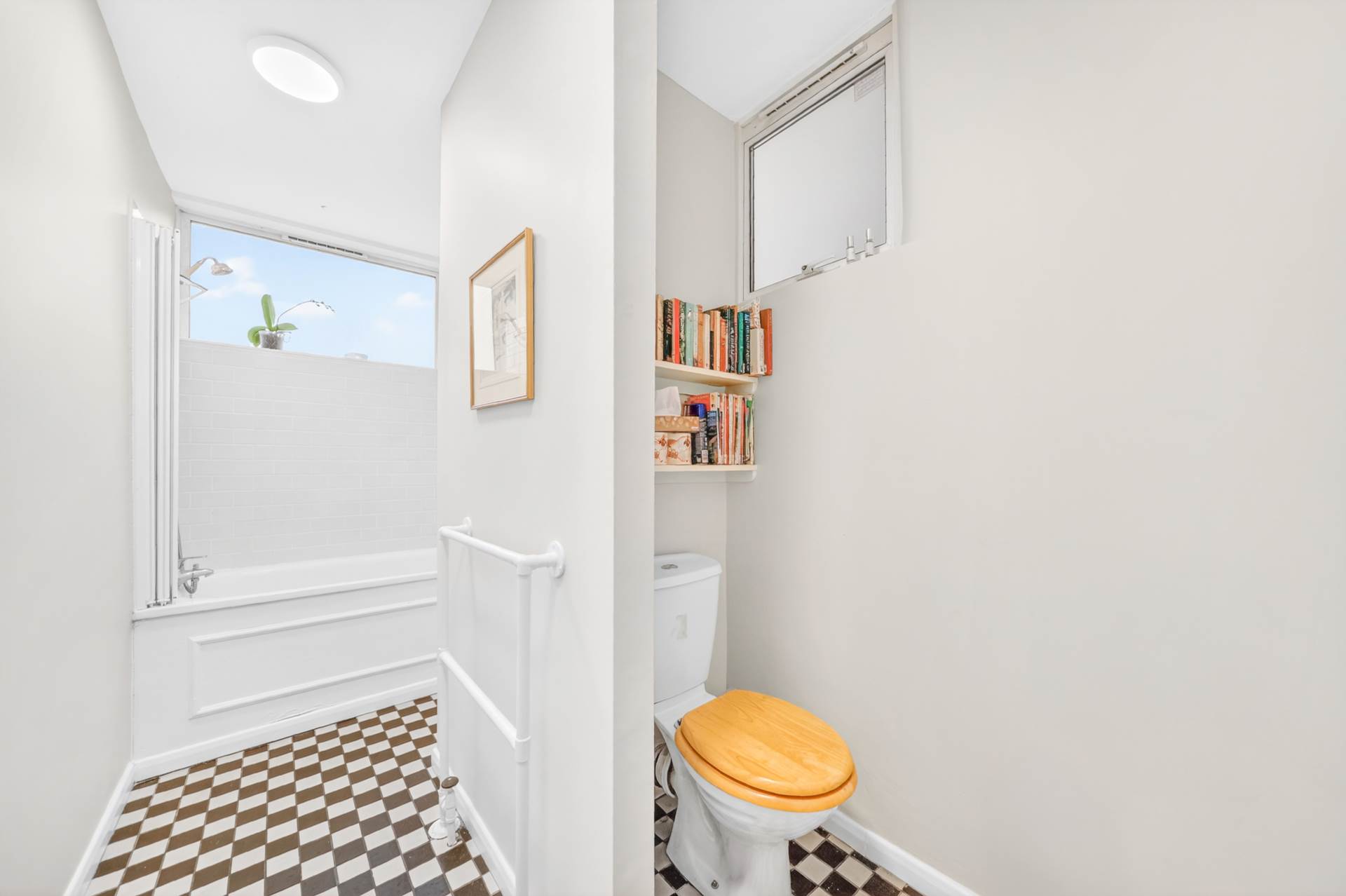 Churchill Gardens, London, SW1V, Image 13