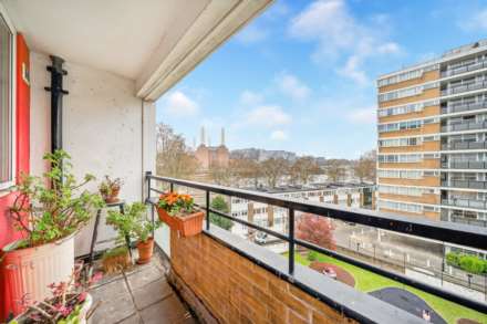 Churchill Gardens, London, SW1V, Image 2