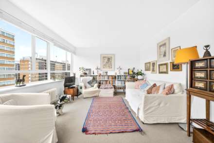 Churchill Gardens, London, SW1V, Image 4