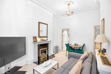 Crusader House, Pall Mall, SW1Y, Image 3
