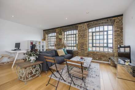 Property For Rent Woodseer Street, London