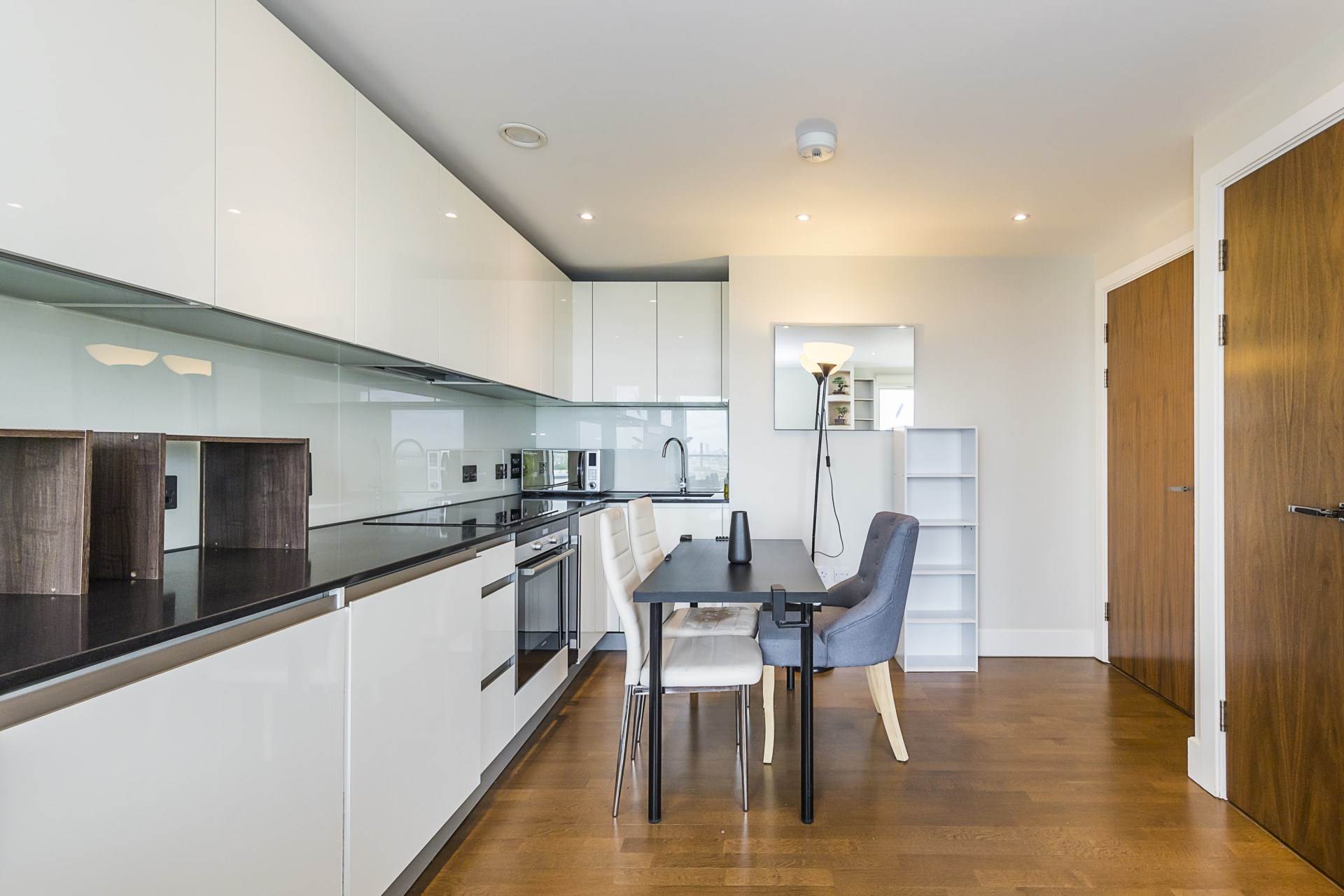 One Commercial Street, Aldgate East, London, Image 3
