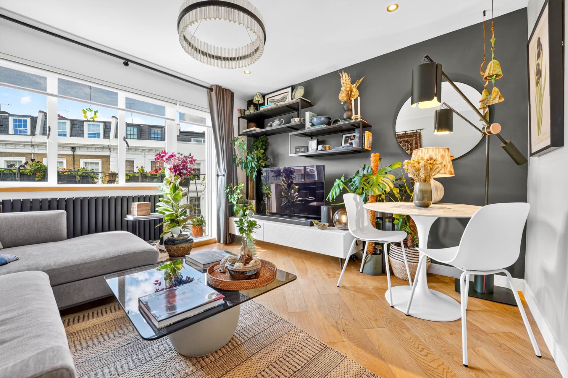 Moreton Place, London, SW1V, Image 1