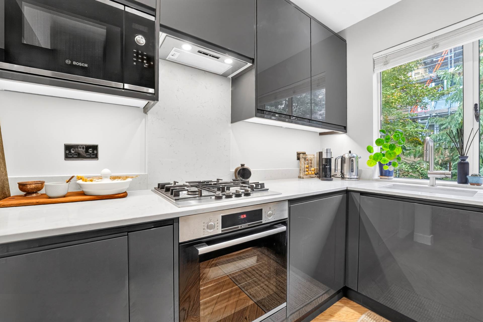 Moreton Place, London, SW1V, Image 7