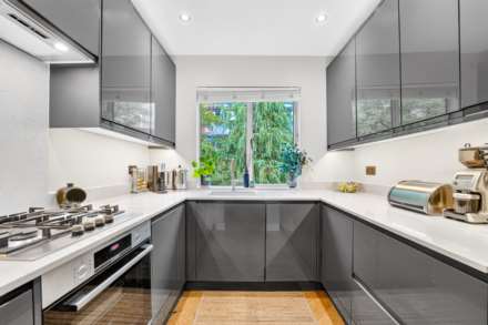 Moreton Place, London, SW1V, Image 6