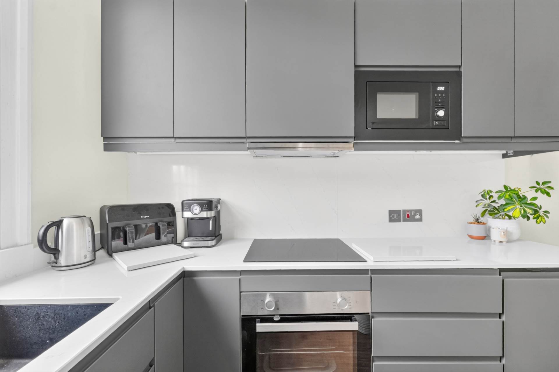 St George's Drive, London, SW1V, Image 6