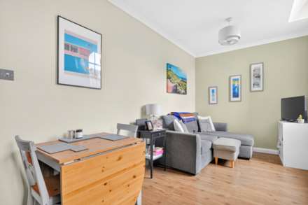 St George's Drive, London, SW1V, Image 2