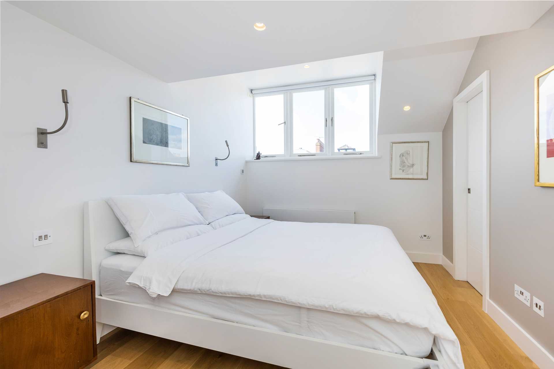 Roland Gardens, South Kensington, SW7, Image 19