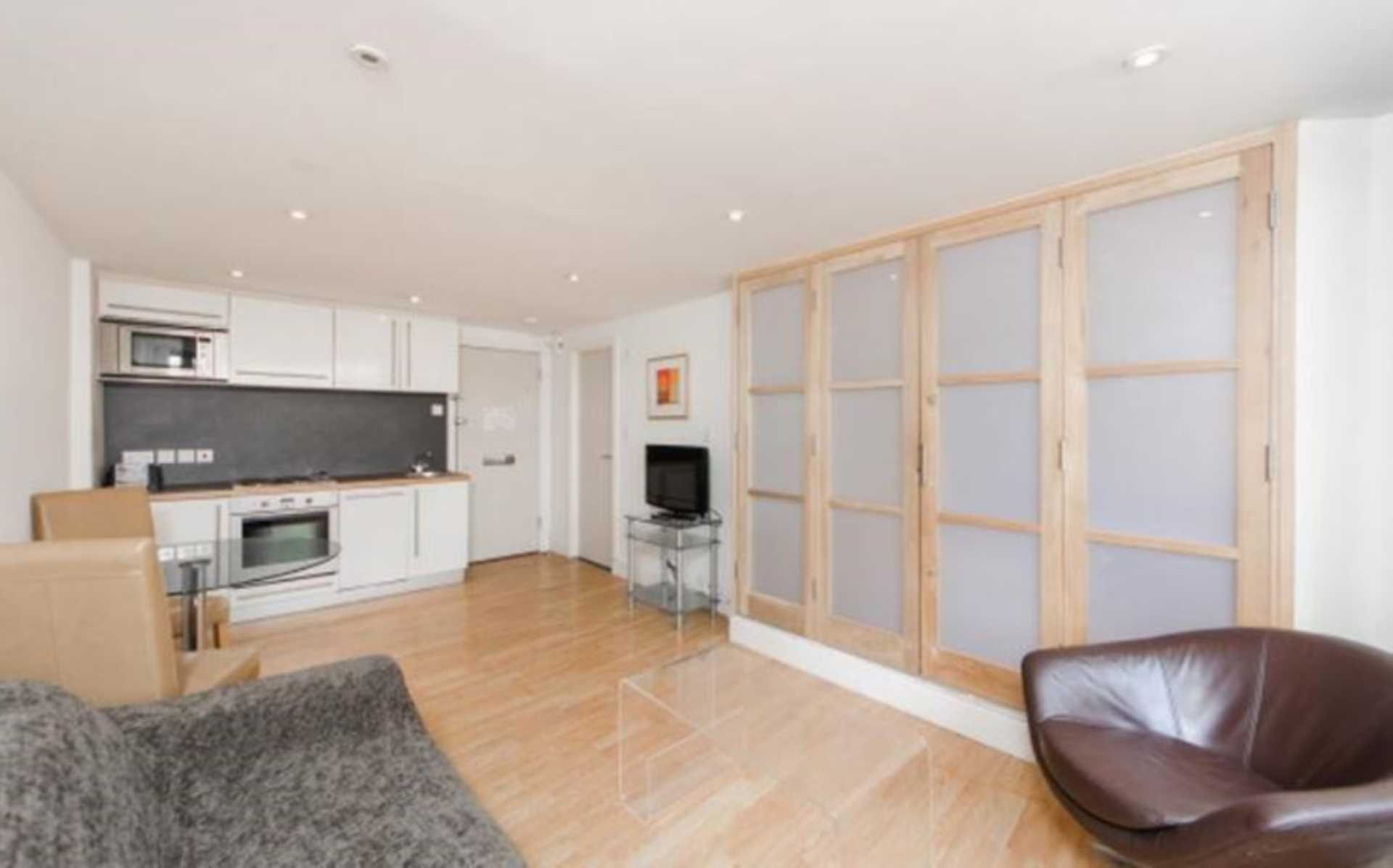 Sloane Avenue, Chelsea, SW3, Image 2
