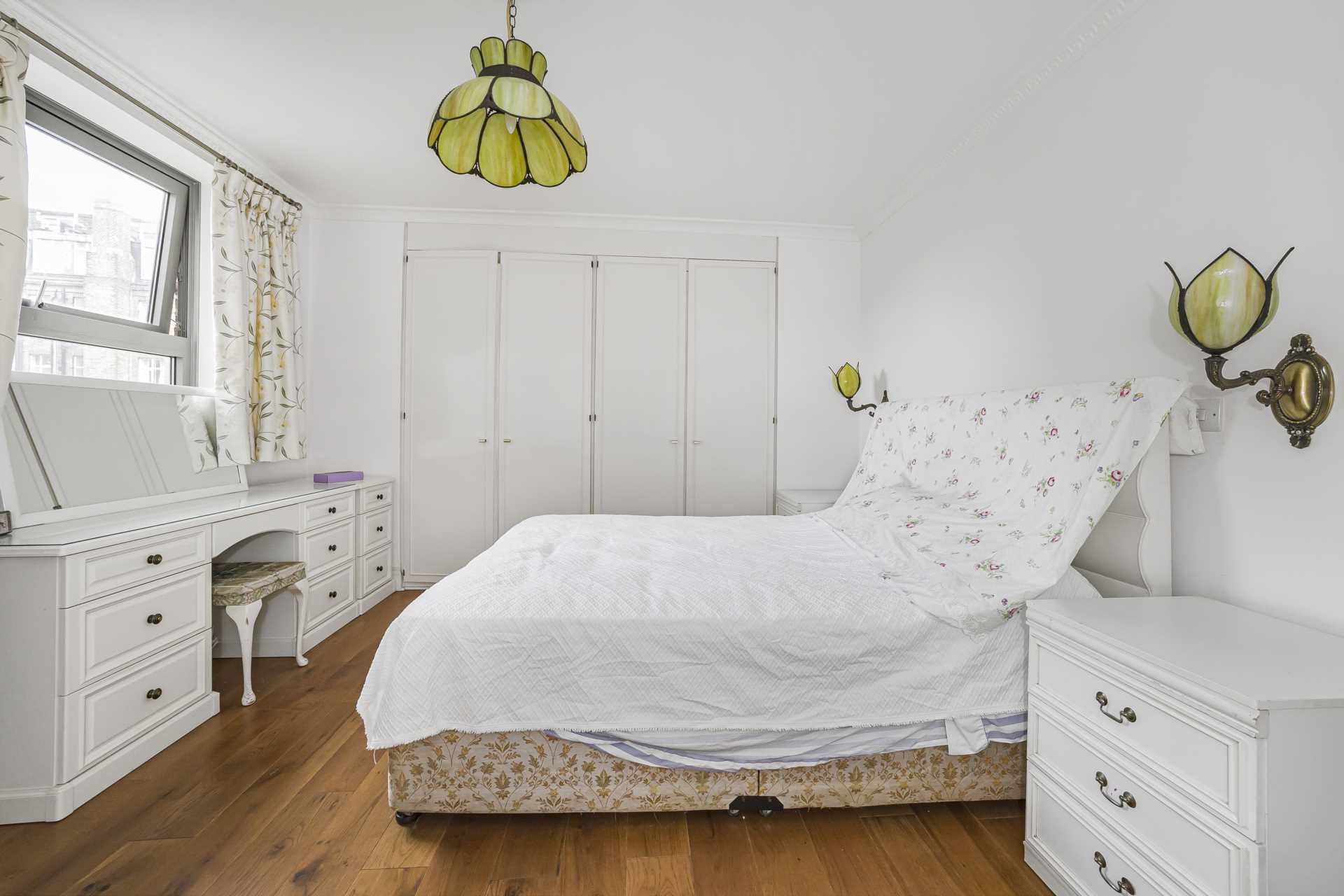 Somerset Square, Holland Park, W14, Image 7