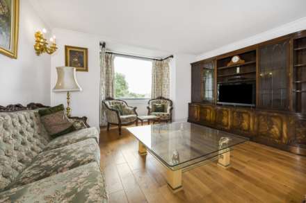 Somerset Square, Holland Park, W14, Image 3